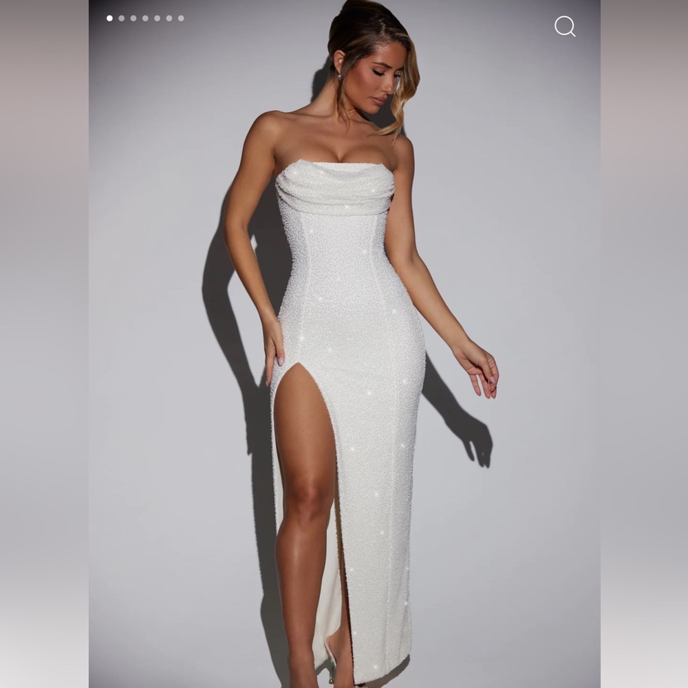 Selling this gorgeous Oh Polly dress, it has only been worn once.